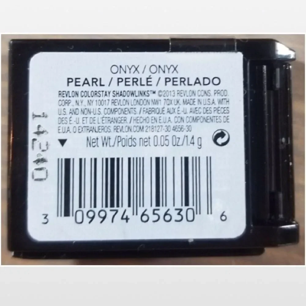 New Revlon Eyeshadow Womens Make Up Onyx Grey Pearl Eyes Cosmetic NWT